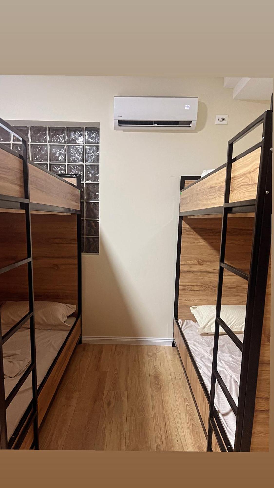Hostel Chilli تيرانا المظهر الخارجي الصورة