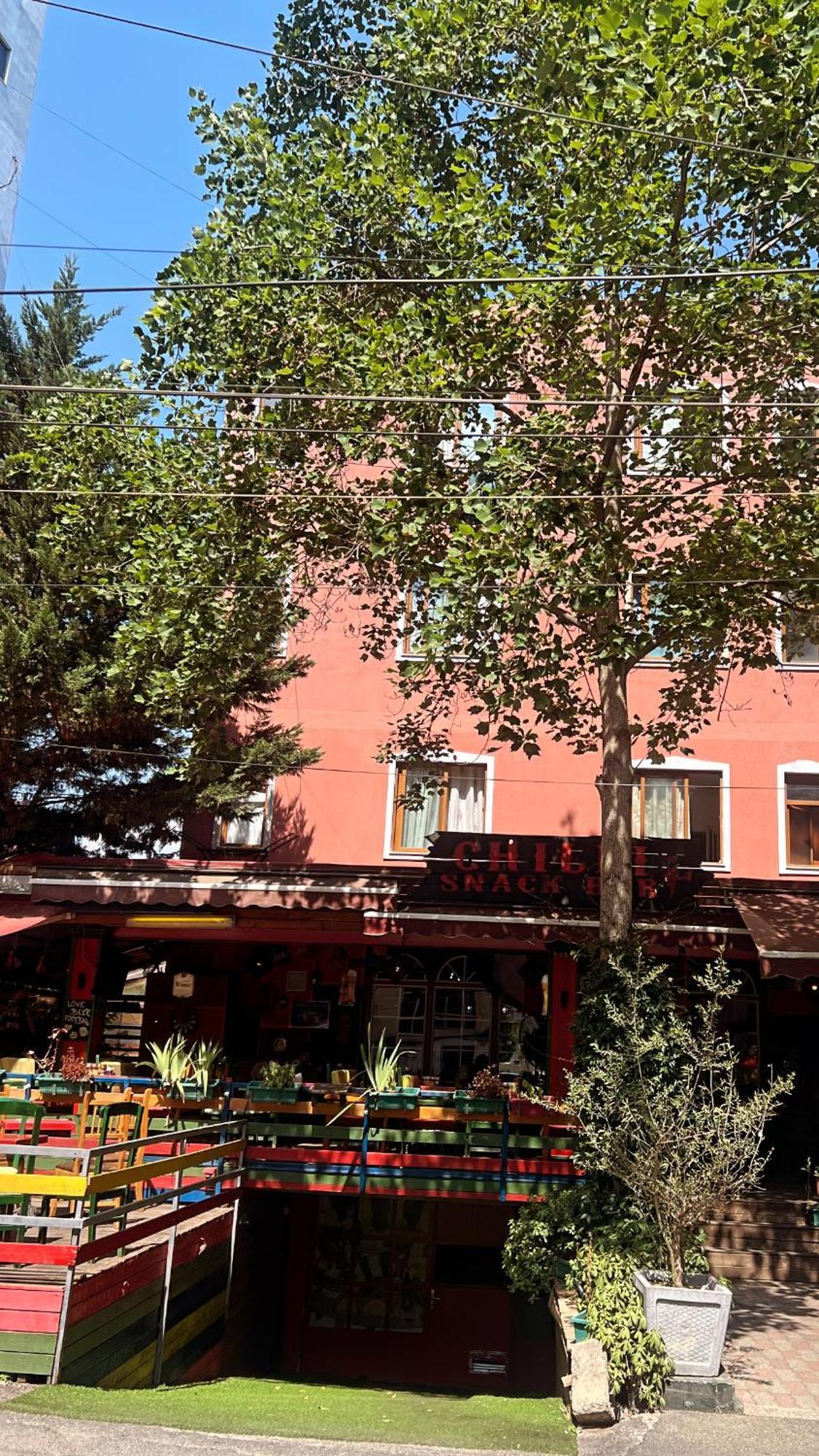 Hostel Chilli تيرانا المظهر الخارجي الصورة