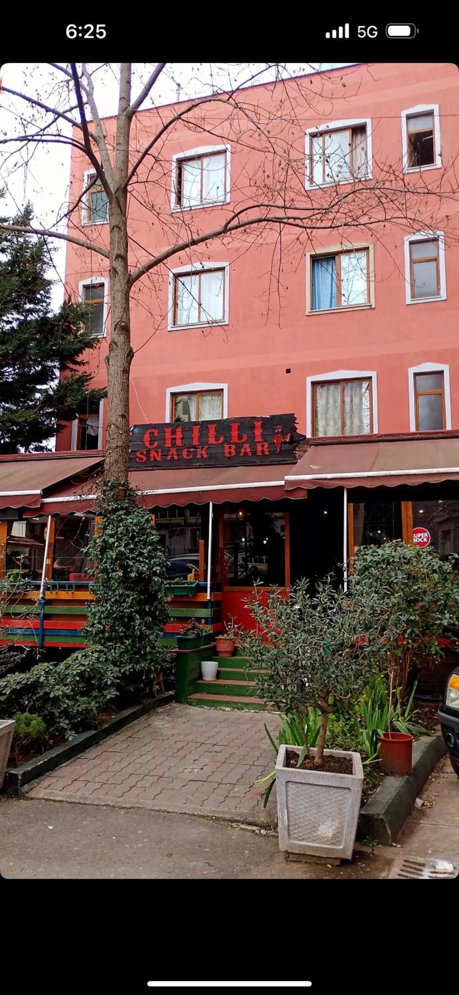 Hostel Chilli تيرانا المظهر الخارجي الصورة